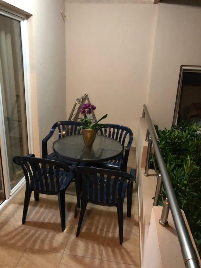 Apartment Family Ulcinj Exterior foto
